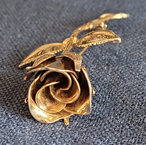Vintage Rose Brooch - Picture 4 of 4